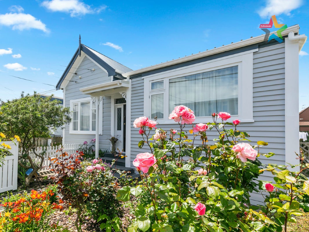 42 Beach Street, Petone, Lower Hutt - Carousel 1