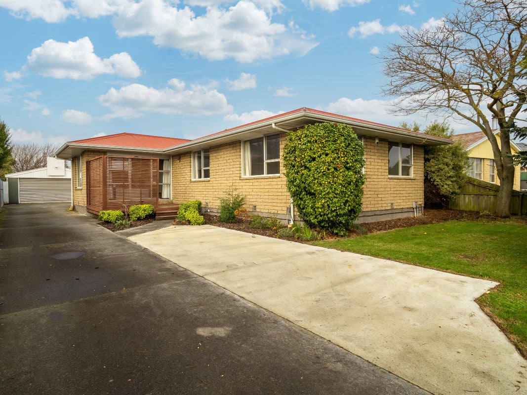 32 Stanton Crescent, Hoon Hay, Christchurch - Carousel 1