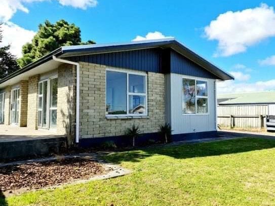 5 Rogers Street, Castlecliff, Whanganui - Carousel 1