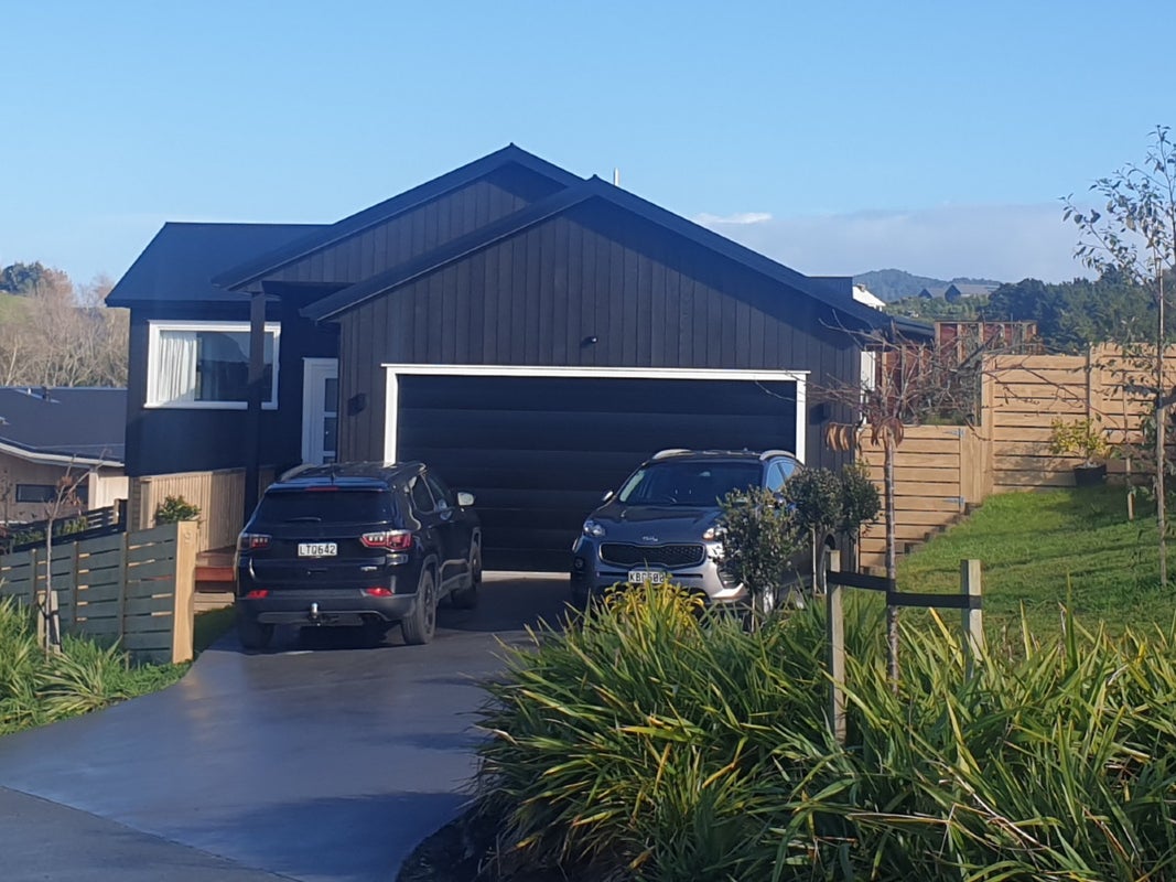 9 Penney Rise, Matakana, Warkworth - Carousel 1
