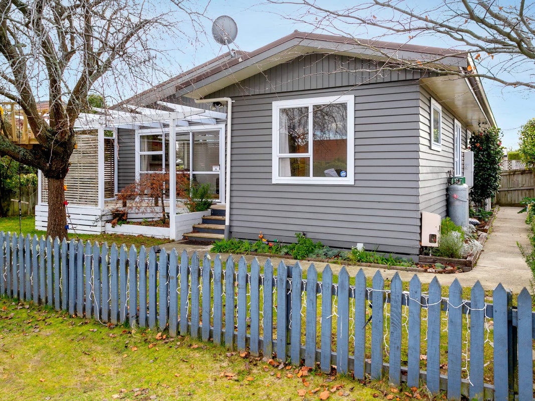 54 Hawai Street, Two Mile Bay, Taupo - Carousel 1