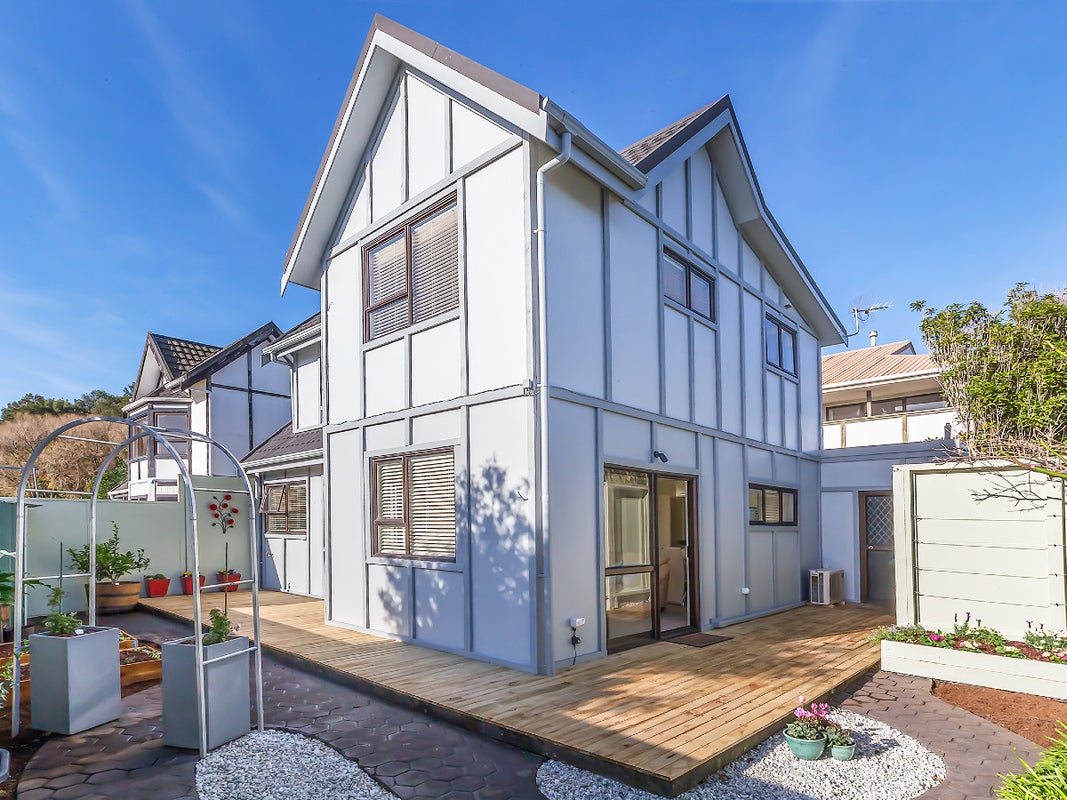 20B Acheron Road, Paremata, Porirua - Carousel 1