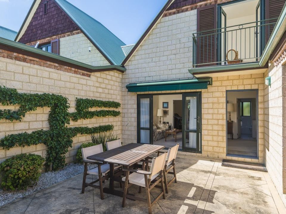 3/52 Taharoto Road, Takapuna, Auckland - Carousel 1