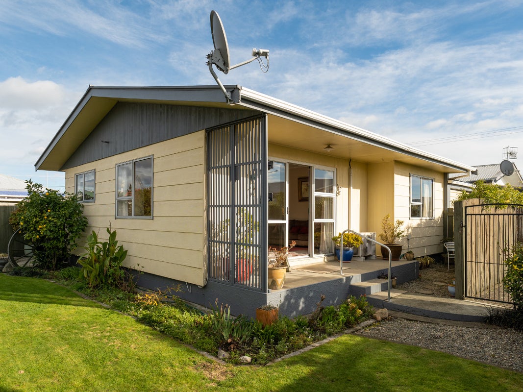 6A Roto Street, Tahunanui, Nelson - Carousel 1