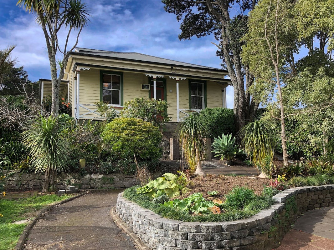 62 Church Street, Devonport, Auckland - Carousel 1