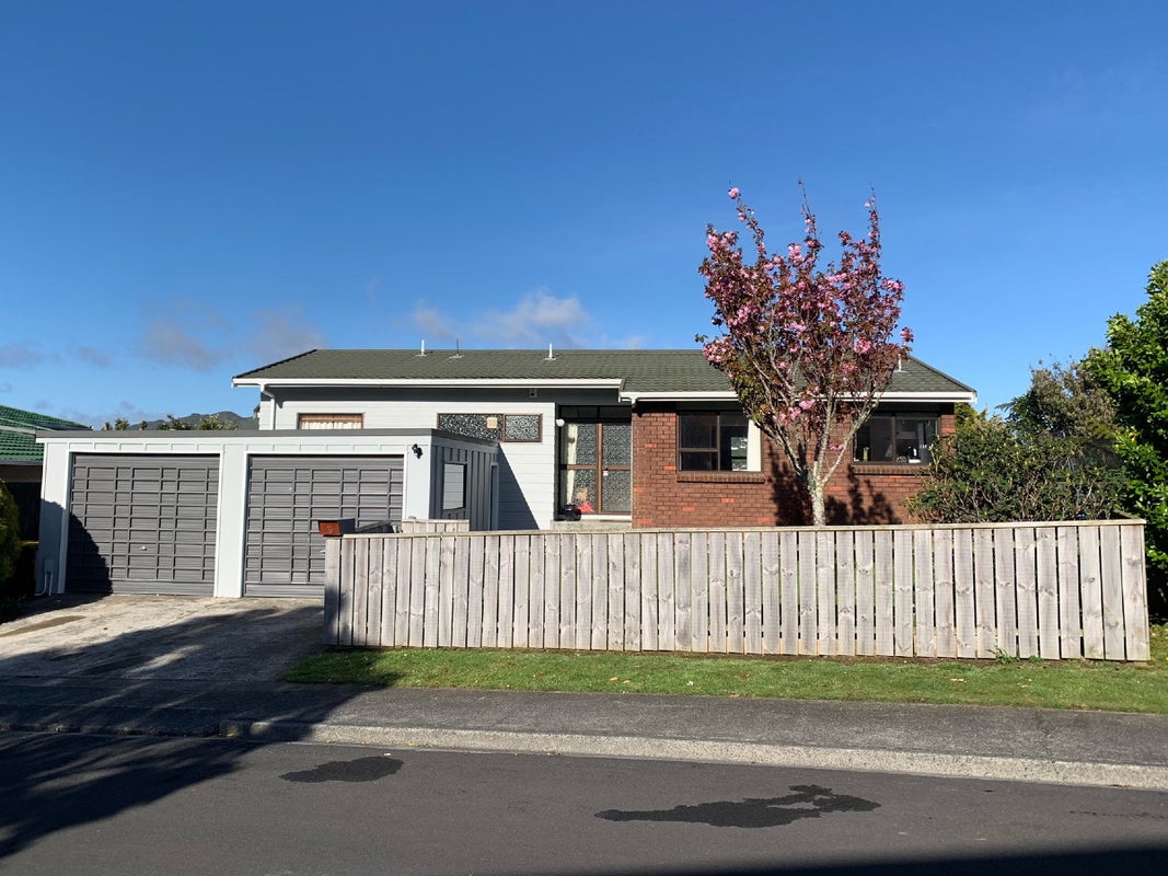16 Dominica Crescent, Grenada Village, Wellington - Carousel 1