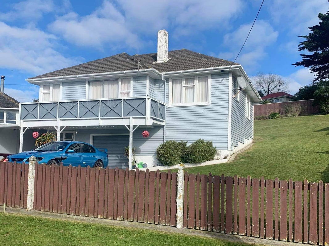46 View Road, Titahi Bay, Porirua - Carousel 1