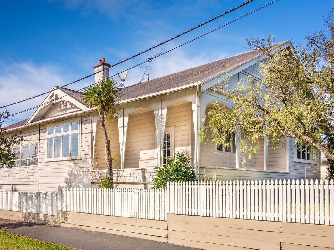39 Allenby Avenue, Devonport, Auckland - Carousel 1