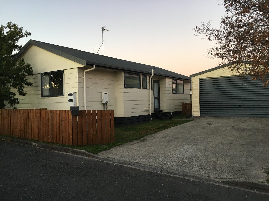 27A Breckons Avenue, Nawton, Hamilton - Carousel 1