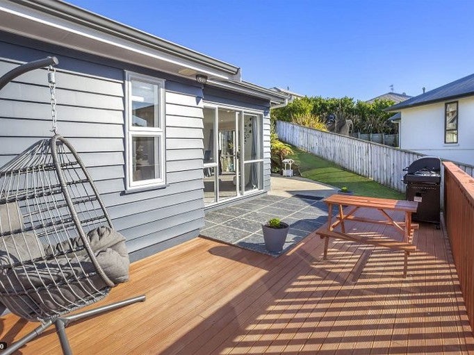3 Tararua Close, Aotea, Porirua - Carousel 1