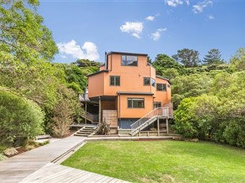 86 Airlie Road, Plimmerton, Porirua - Carousel 1