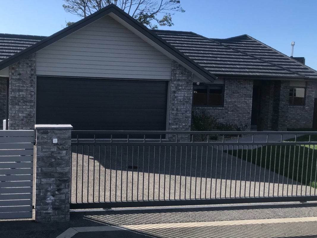 5 Oliver O'Leary Way, Westown, New Plymouth - Carousel 1