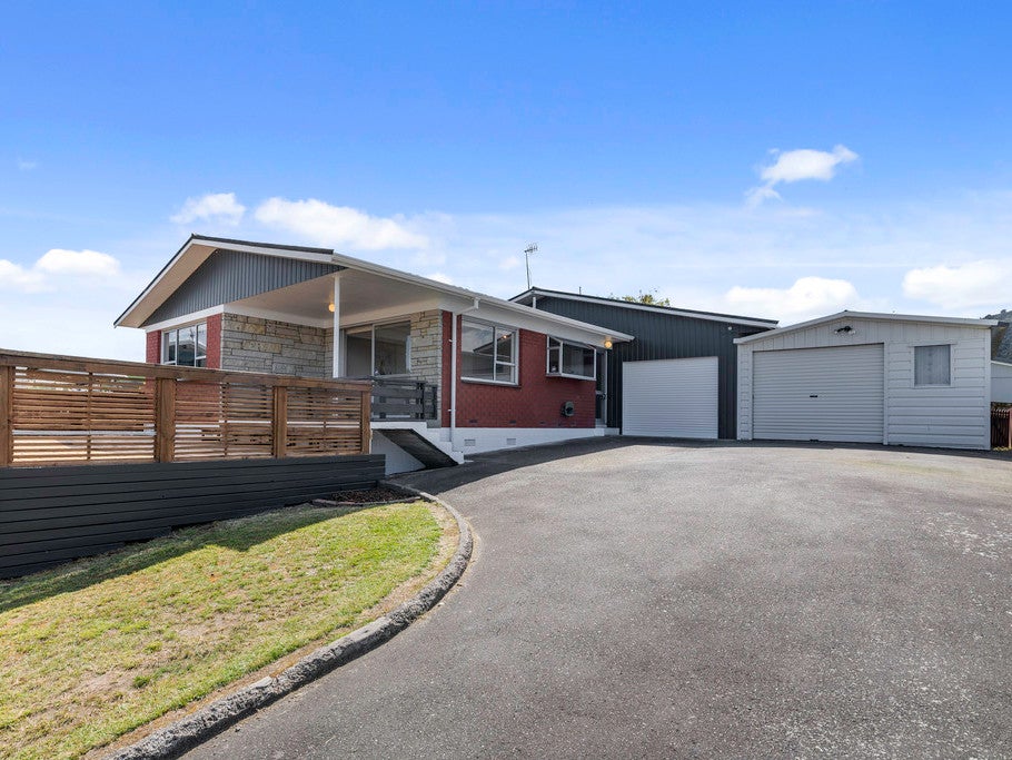 25 Tawavale Street, Pukehangi, Rotorua - Carousel 1