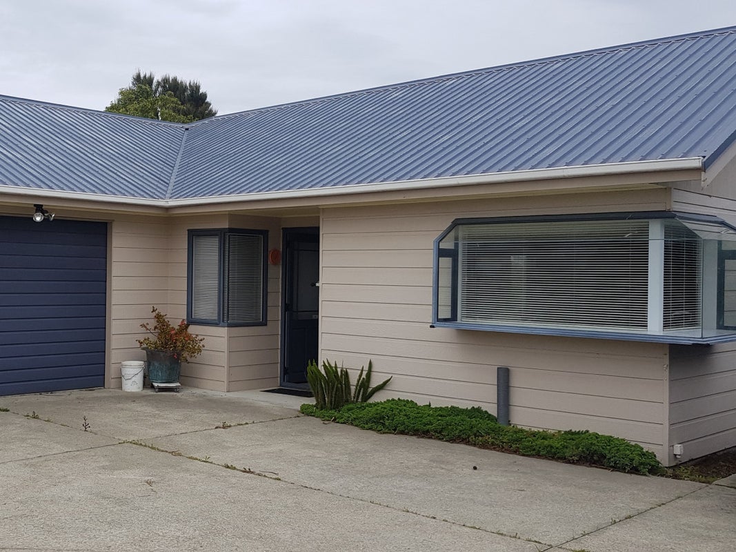 69 Roberts Line, Kelvin Grove, Palmerston North - Carousel 1