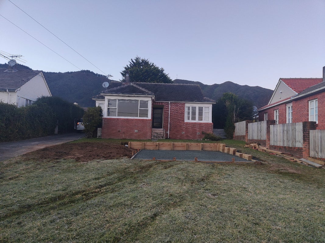166 Waddington Drive, Naenae, Lower Hutt - Carousel 1
