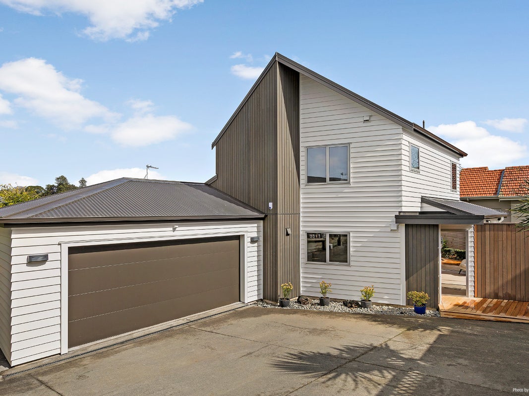 2/9 Peet avenue, Royal Oak, Auckland - Carousel 1