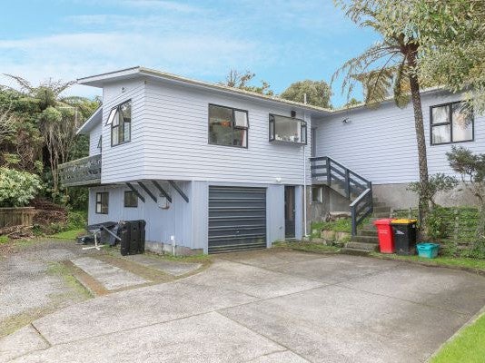 40 Link Road, Newlands, Wellington - Carousel 1
