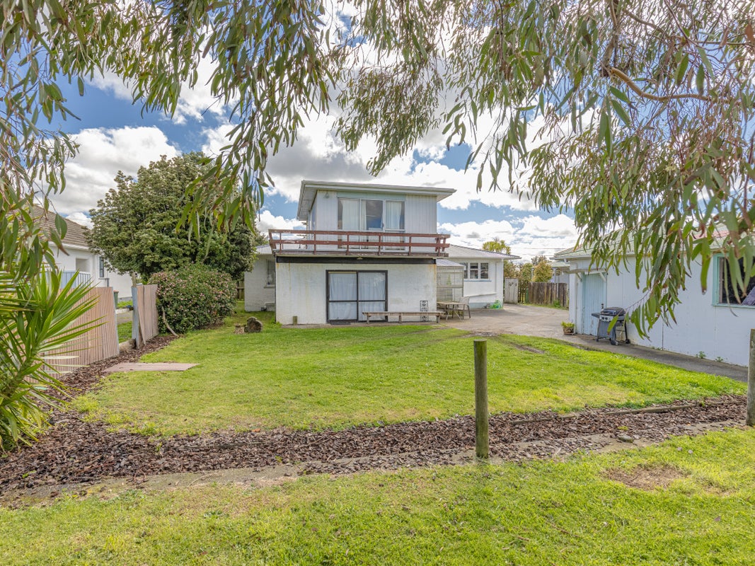 215 Puriri Street, Castlecliff, Whanganui - Carousel 1