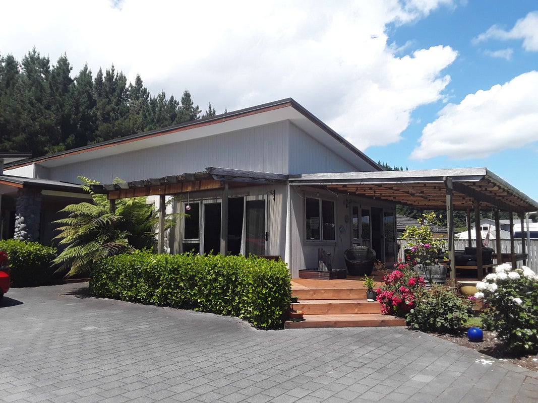101 Parekaawa Drive, Motuoapa, Turangi - Carousel 1