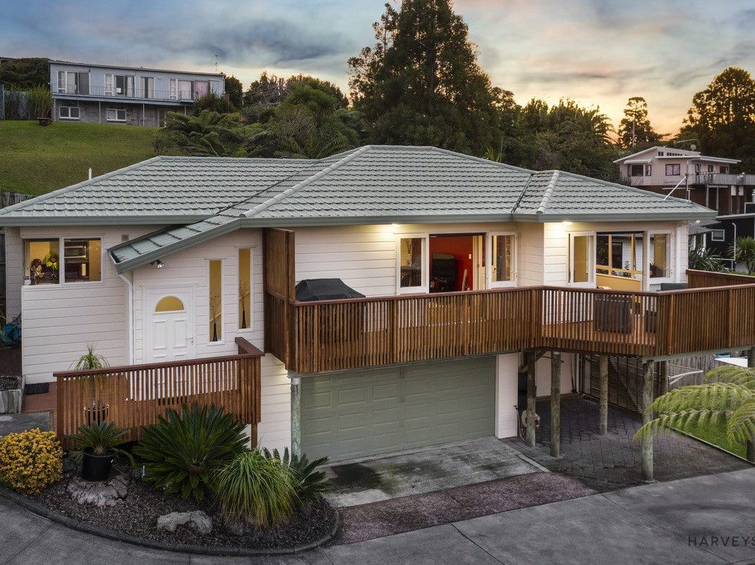 135B Glengarry Road, Glen Eden, Auckland - Carousel 1