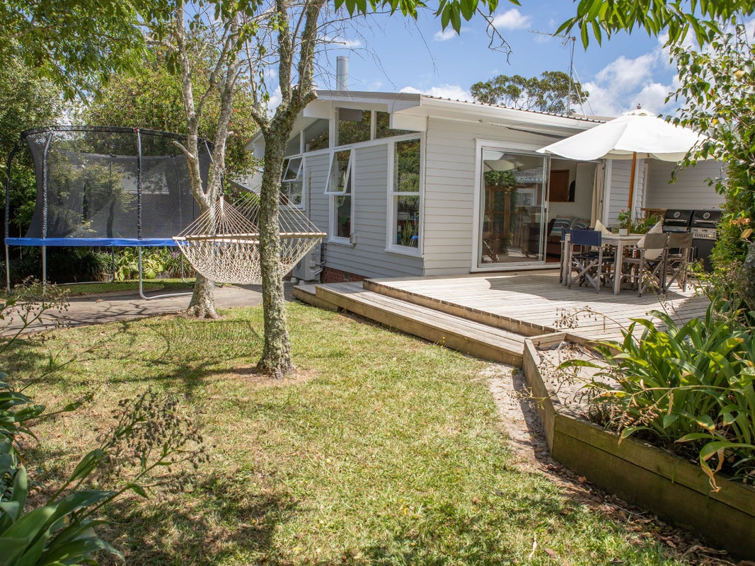 14 Nevada Avenue, Pakuranga Heights, Auckland - Carousel 1