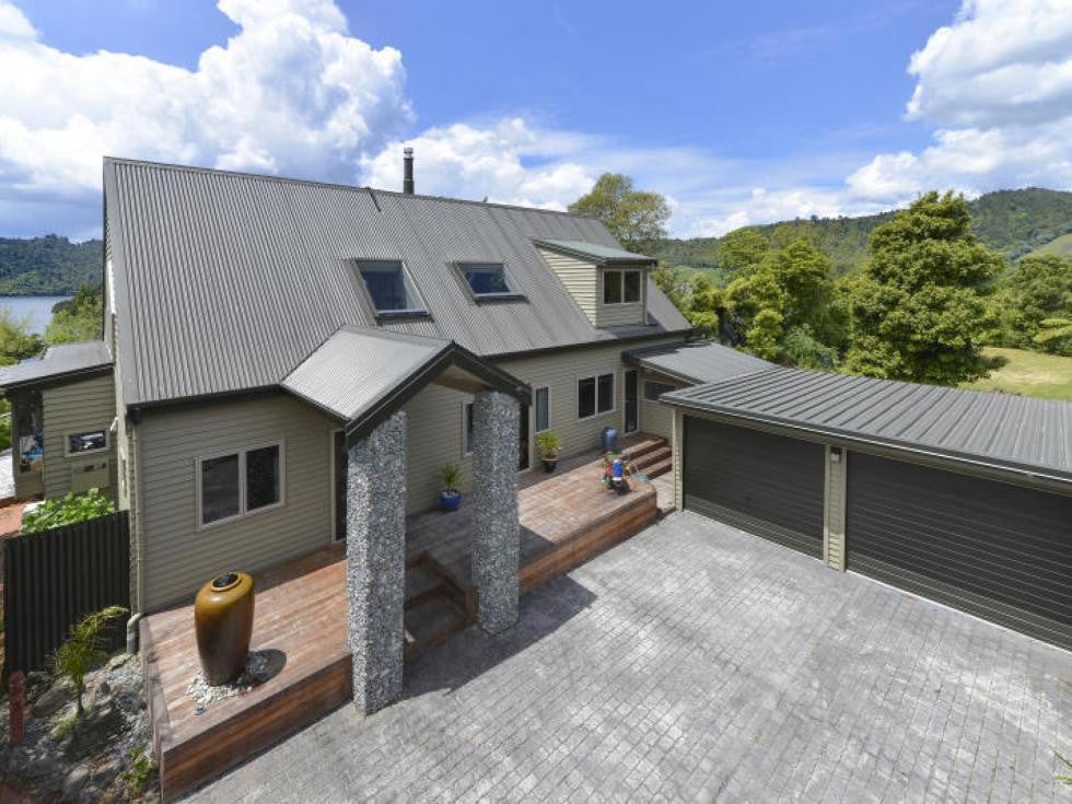 7A Summit Road, Lake Okareka, Rotorua - Carousel 1