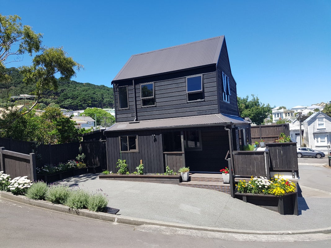 11/85 Elizabeth Street, Mount Victoria, Wellington - Carousel 1