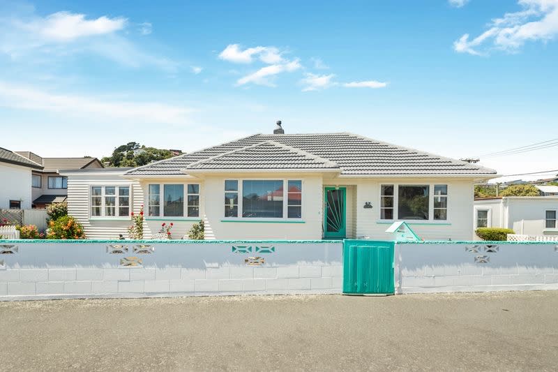4 Argentine Avenue, Miramar, Wellington - Carousel 1