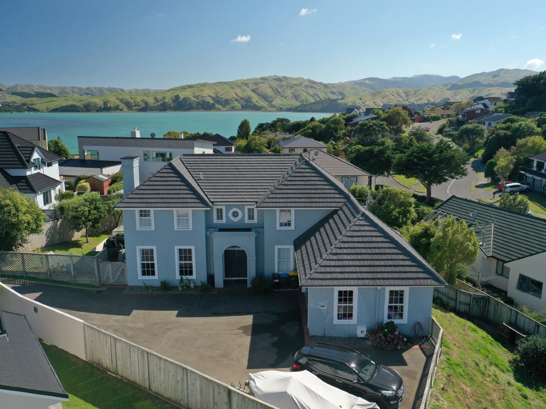 7 The Topdeck, Whitby, Porirua - Carousel 1