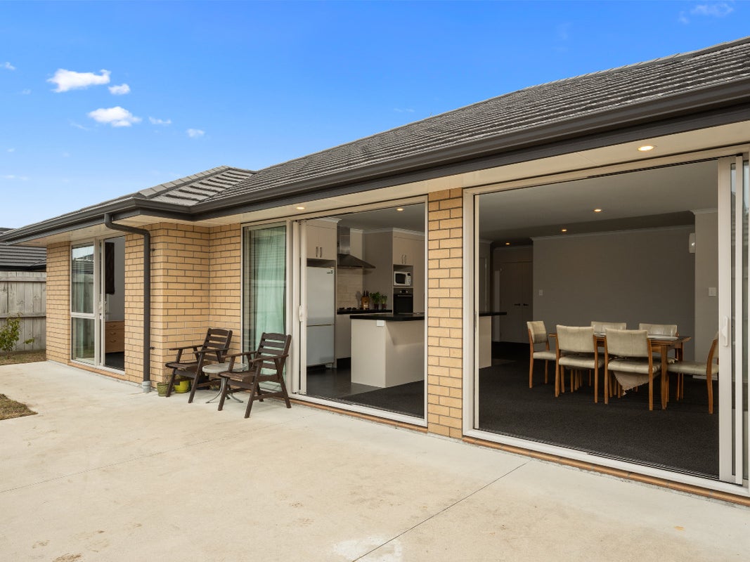 7 Tremough Boulevard, Papamoa Beach, Papamoa - Carousel 1