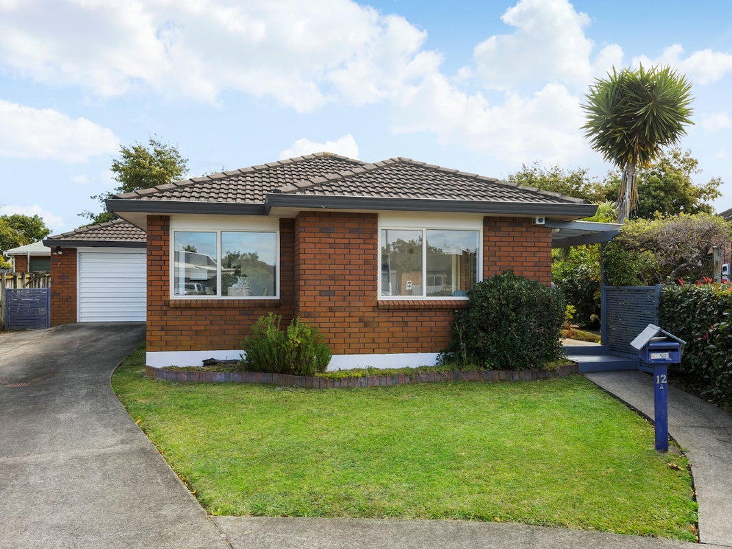 12A Emma court, Northpark, Manukau - Carousel 1