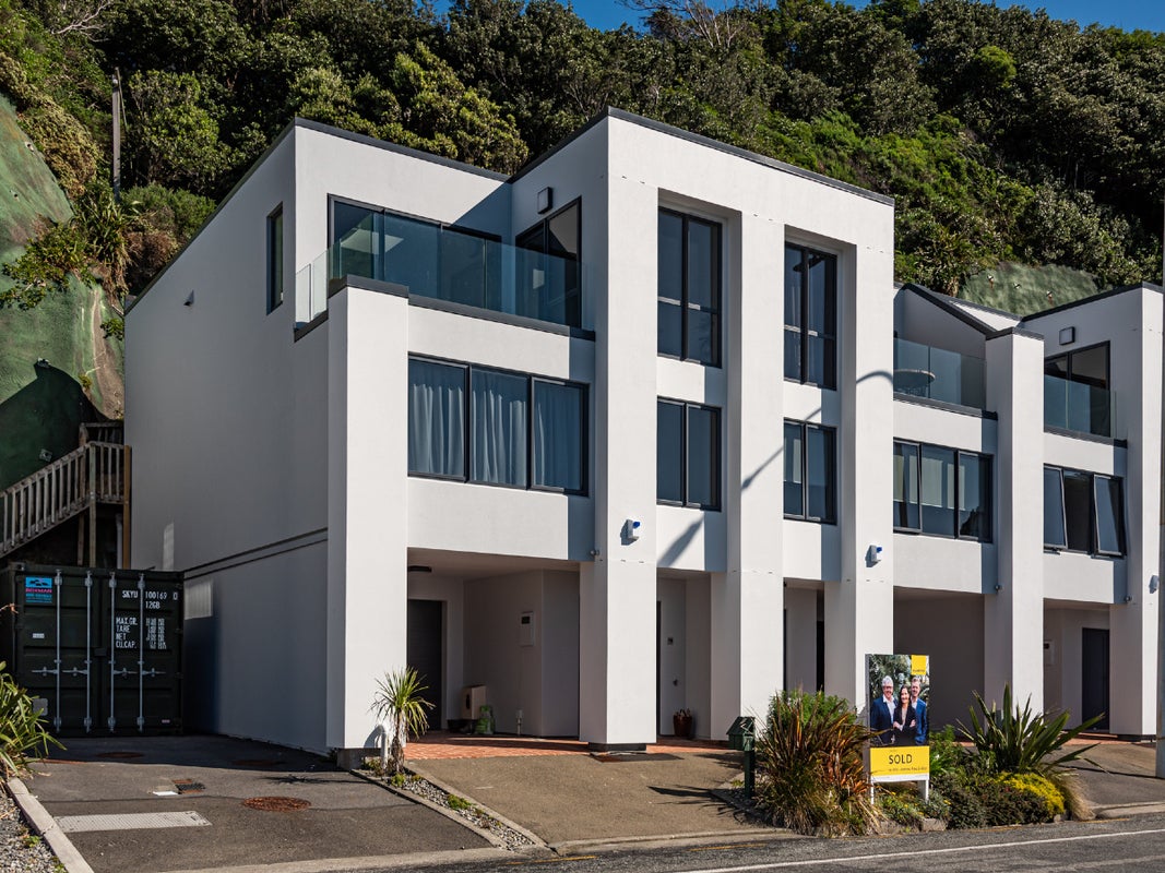7/148 Evans Bay Parade, Roseneath, Wellington - Carousel 1