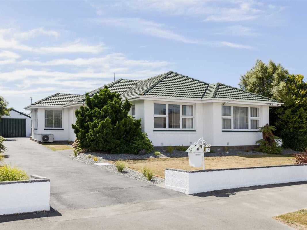 7 Sabina Street, Shirley, Christchurch - Carousel 1