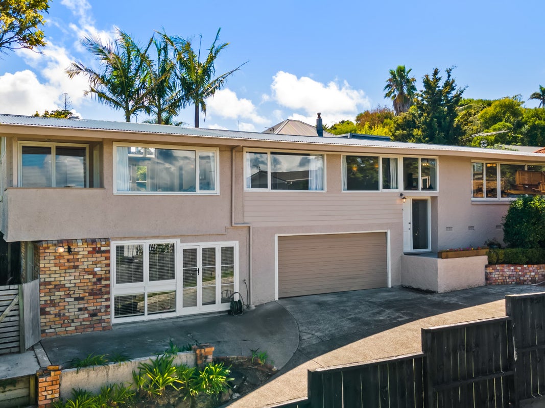 1/529 Beach Road, Murrays Bay, Auckland - Carousel 1