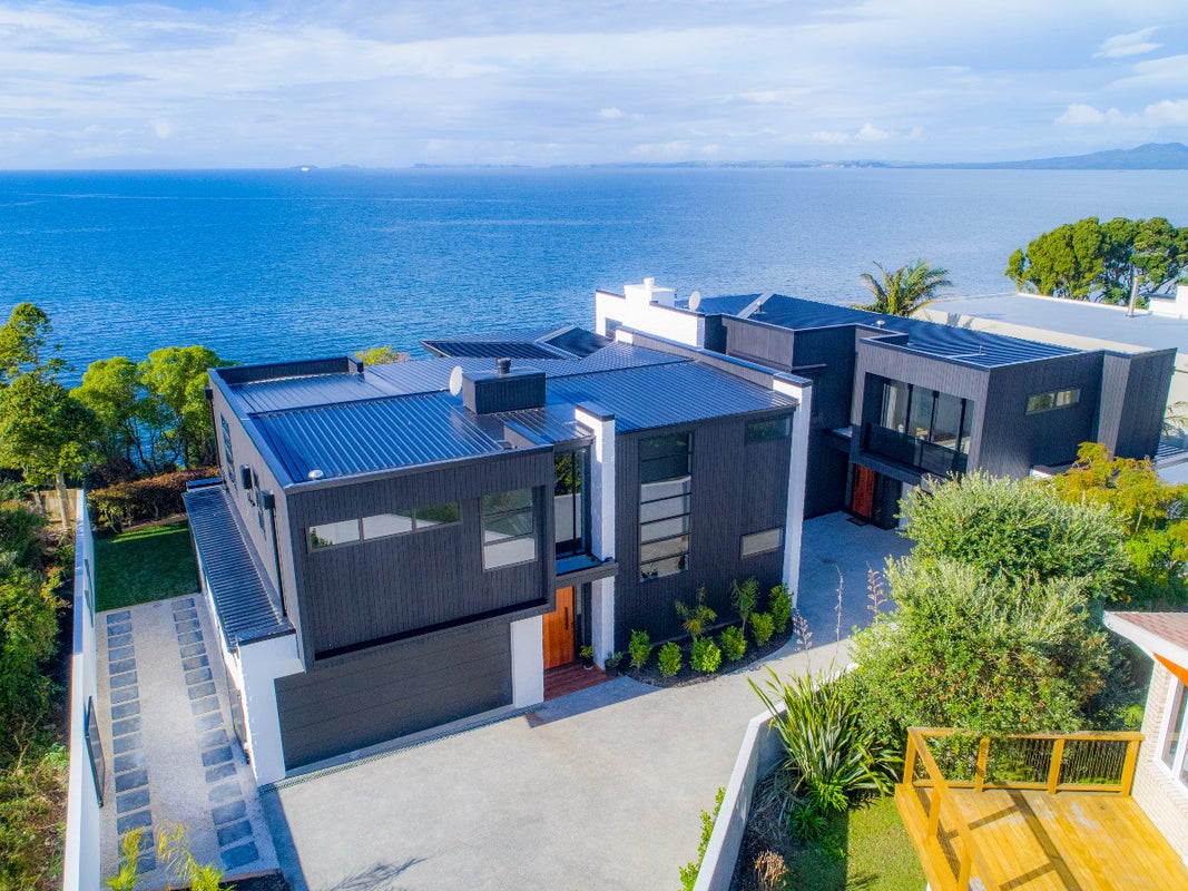 123B Churchill Road, Rothesay Bay, Auckland - Carousel 1
