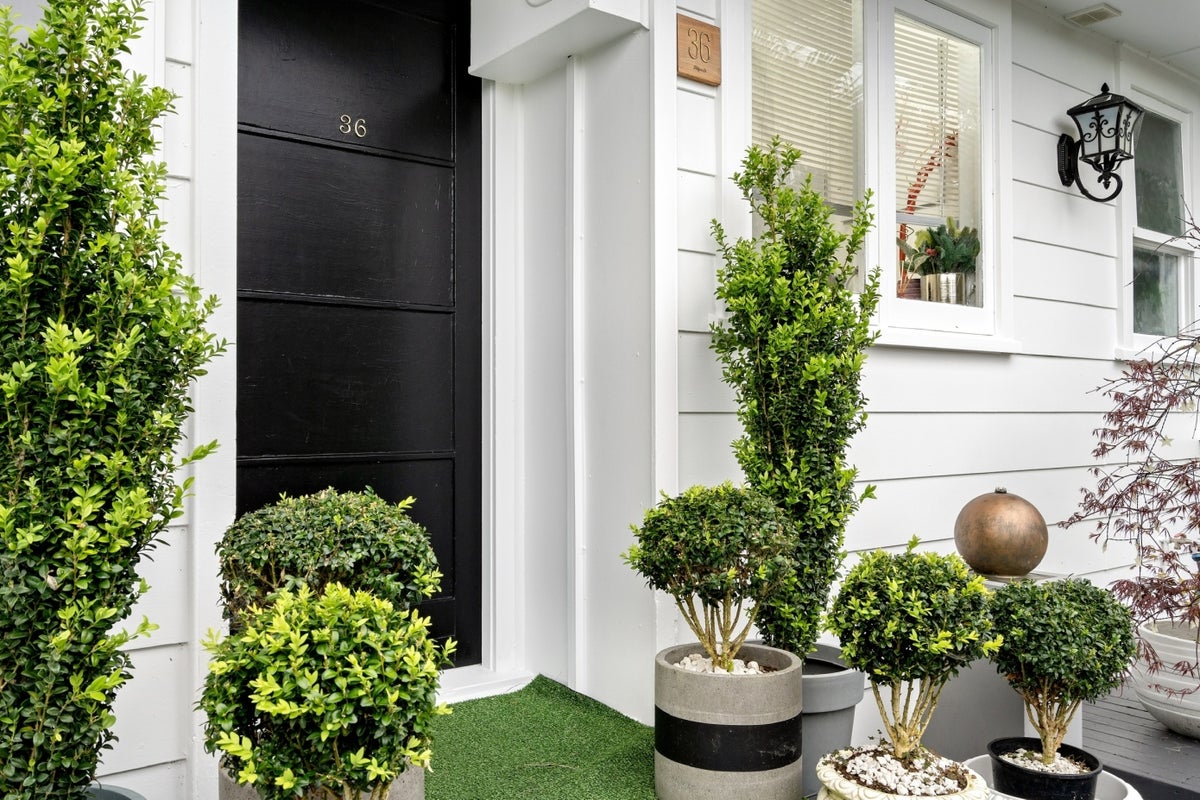 36 Hellyers Street, Birkdale, Auckland - Carousel 1