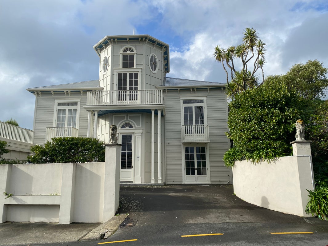 166 Seatoun Heights Road, Seatoun, Wellington - Carousel 1