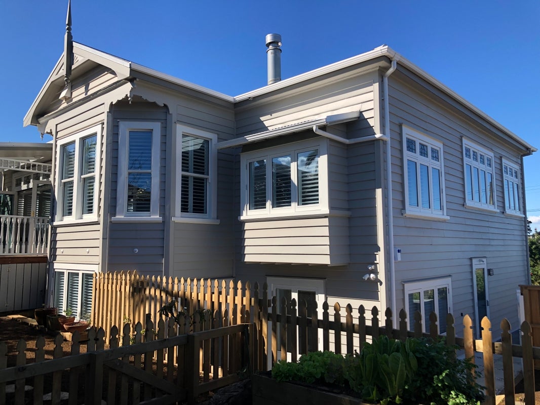 3C Hayr Road, Three Kings, Auckland - Carousel 1