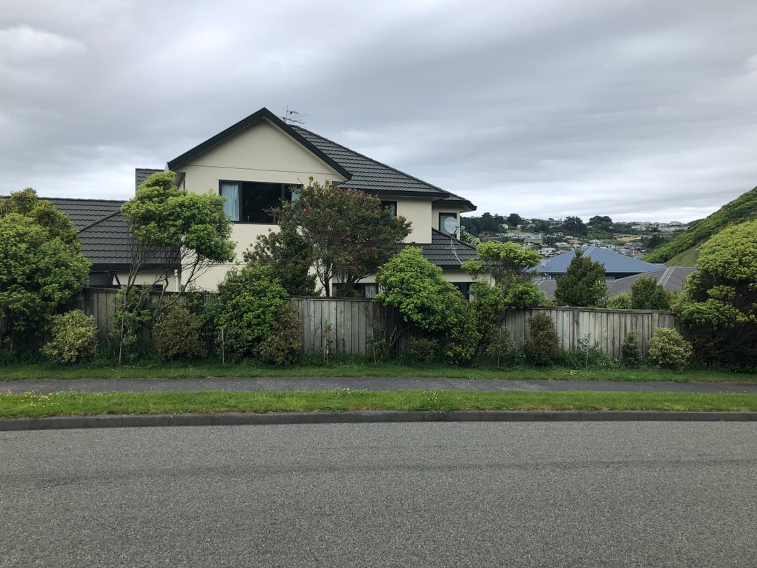 21 Waverton Terrace, Churton Park, Wellington - Carousel 1