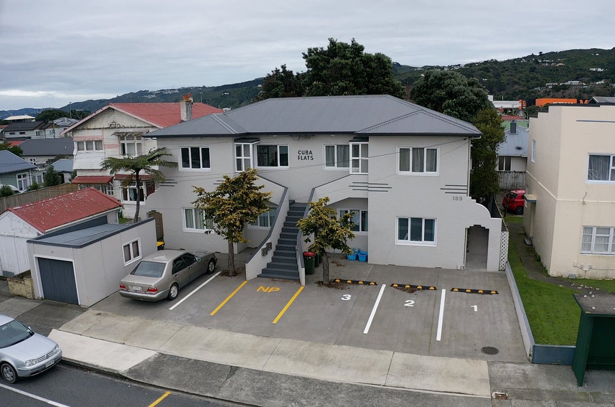 3/133 Cuba Street, Petone, Lower Hutt - Carousel 1