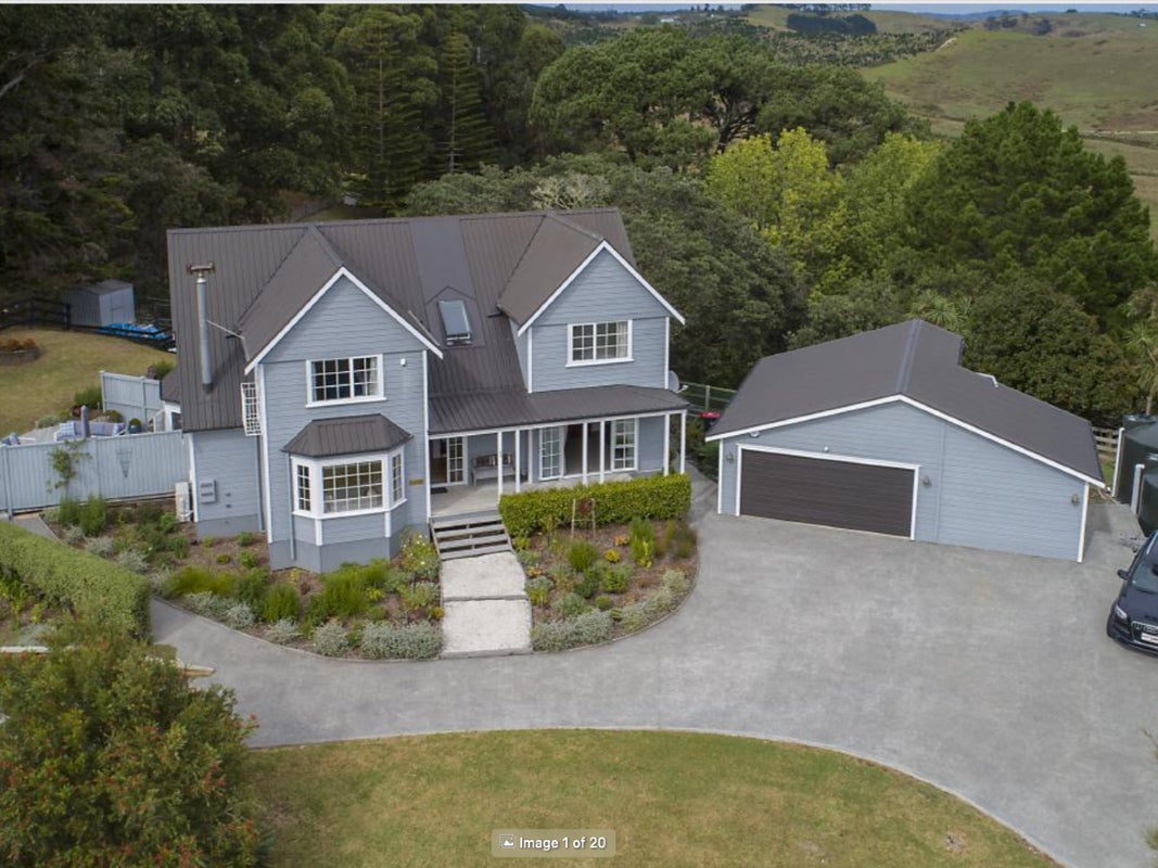 331 Duck Creek Road, Stillwater, Silverdale - Carousel 1