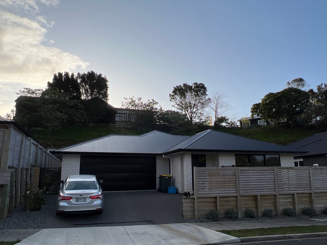 5 Frederick Place, Whalers Gate, New Plymouth - Carousel 1