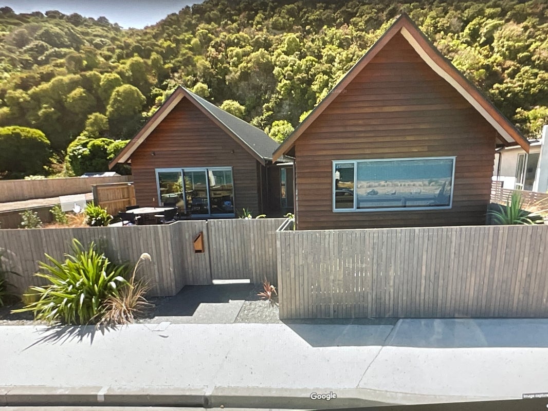 503 Muritai Road, Eastbourne, Lower Hutt - Carousel 1
