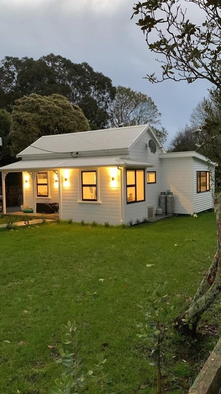 1 Lansdowne Street, Clifton, Takaka - Carousel 1