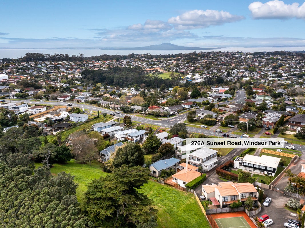 2/276 Sunset Road, Windsor Park, Auckland - Carousel 1