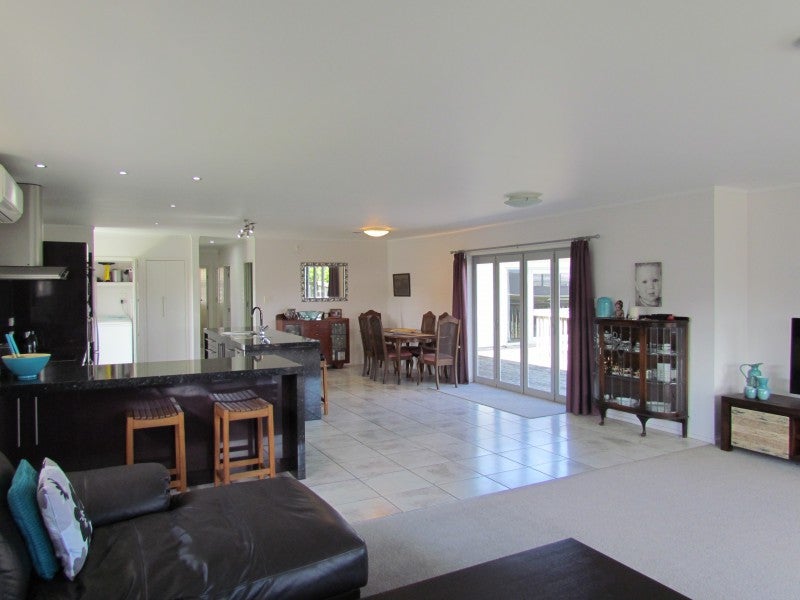 6 Bayly Street, Dargaville - Carousel 1