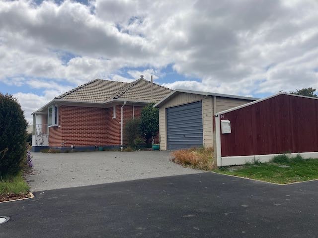 64 MIDDLEPARK ROAD, Sockburn, Christchurch - Carousel 1