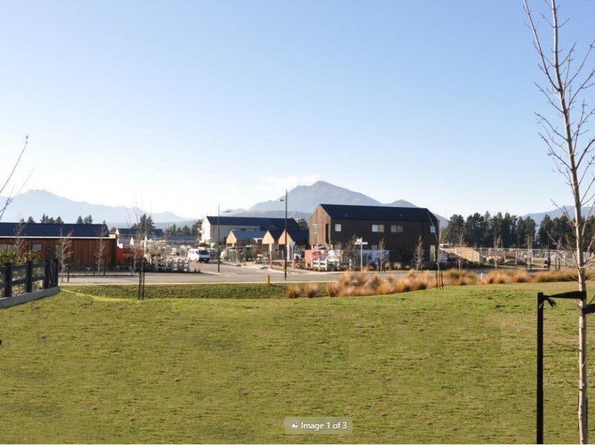 32 Obelisk Street, Wanaka, Wanaka - Carousel 1