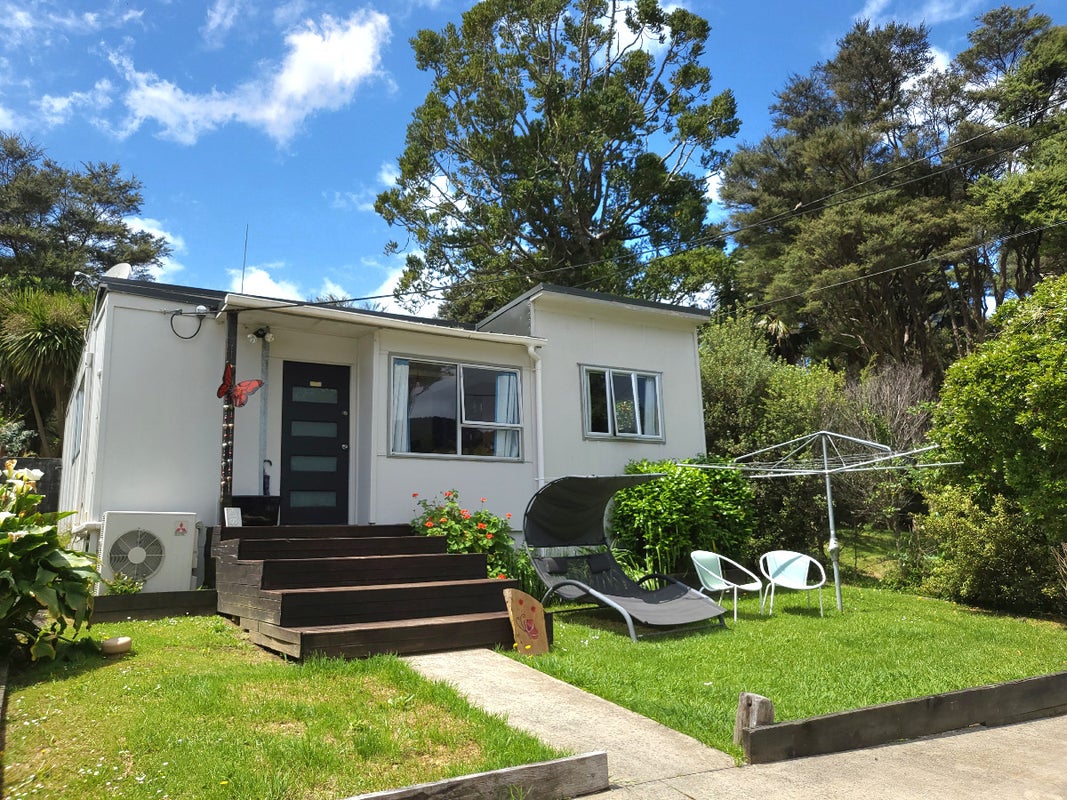 9 Upland Road, Huia, Auckland - Carousel 1