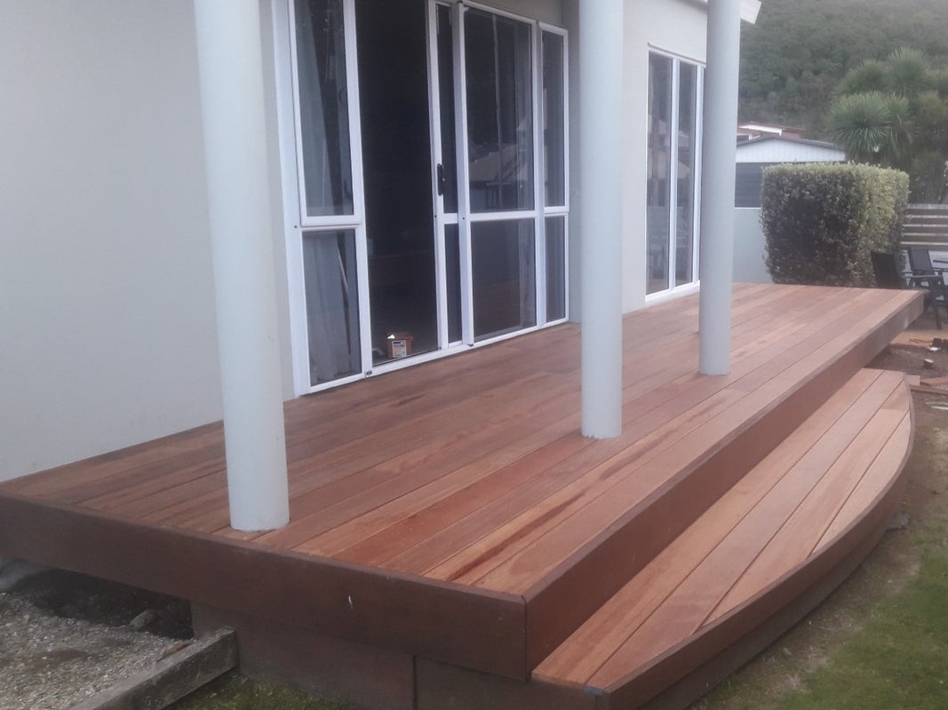 27 Beach Road, Waikawa, Picton - Carousel 1